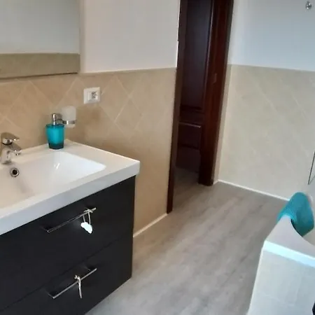 Casa Rosy - Stanza Privata Con Bagno Esclusivo E Parcheggio Gratuito Porto Torres