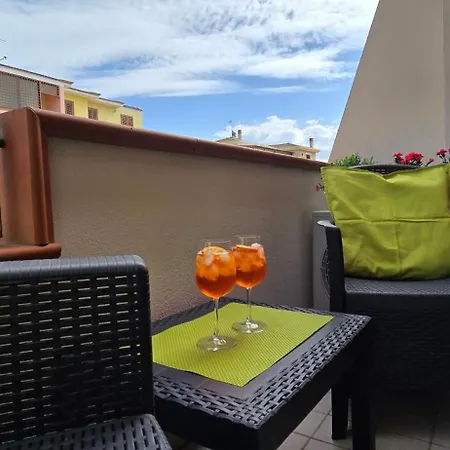 Homestay Casa Rosy - Stanza Privata Con Bagno Esclusivo E Parcheggio Gratuito Porto Torres