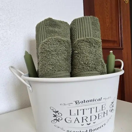 Alloggio in famiglia Casa Rosy - Stanza Privata Con Bagno Esclusivo E Parcheggio Gratuito Porto Torres